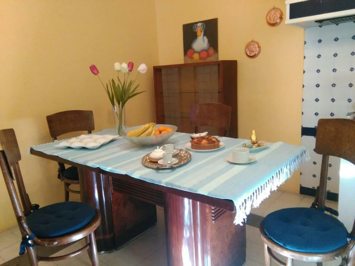 Casa Rossi Bed & Breakfast Acireale 0*,