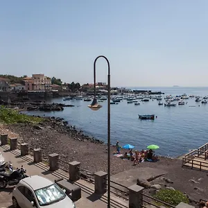  Bed & Breakfast Un Tuffo Nella Baia Di Capomulini